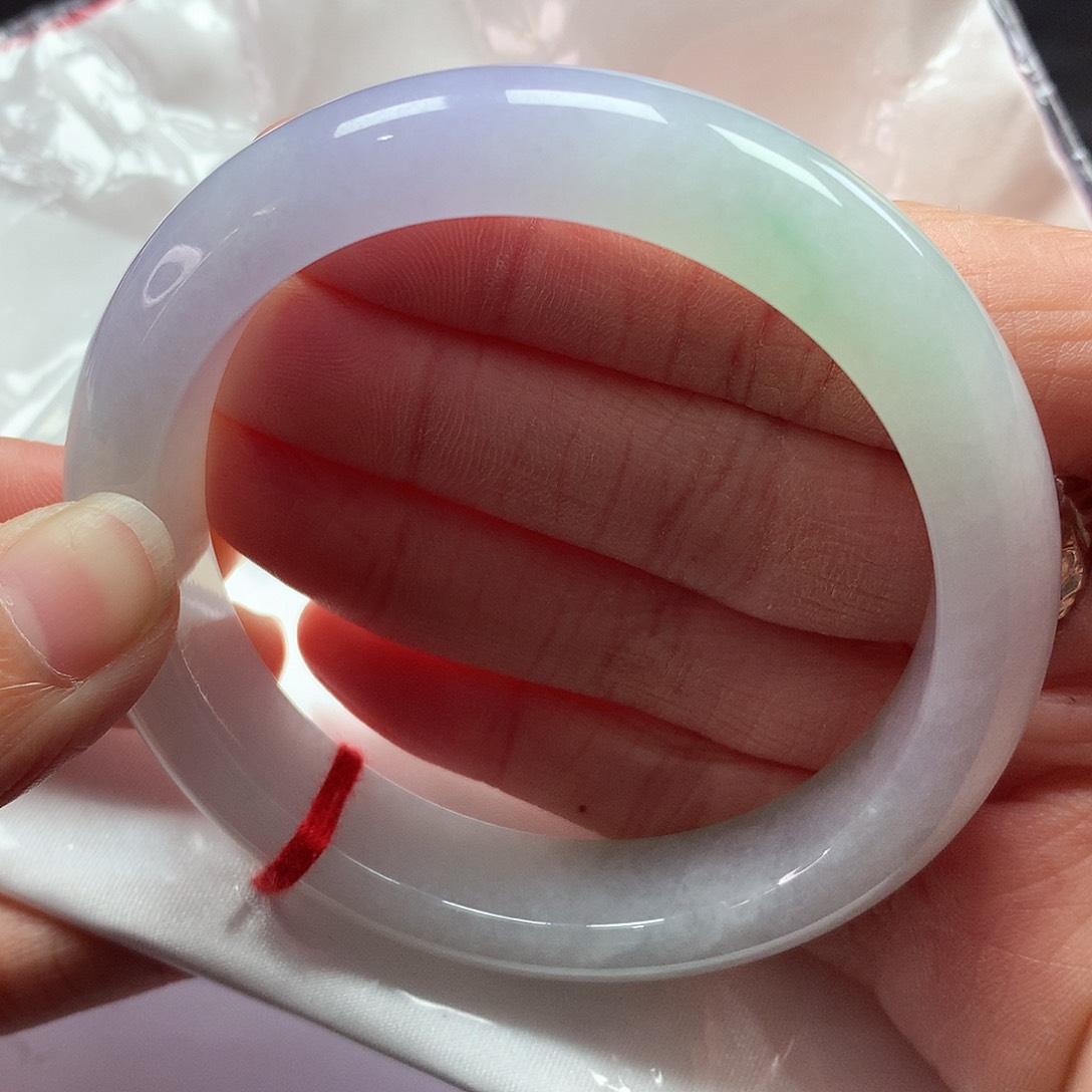 翡翠手镯未镶嵌57圈