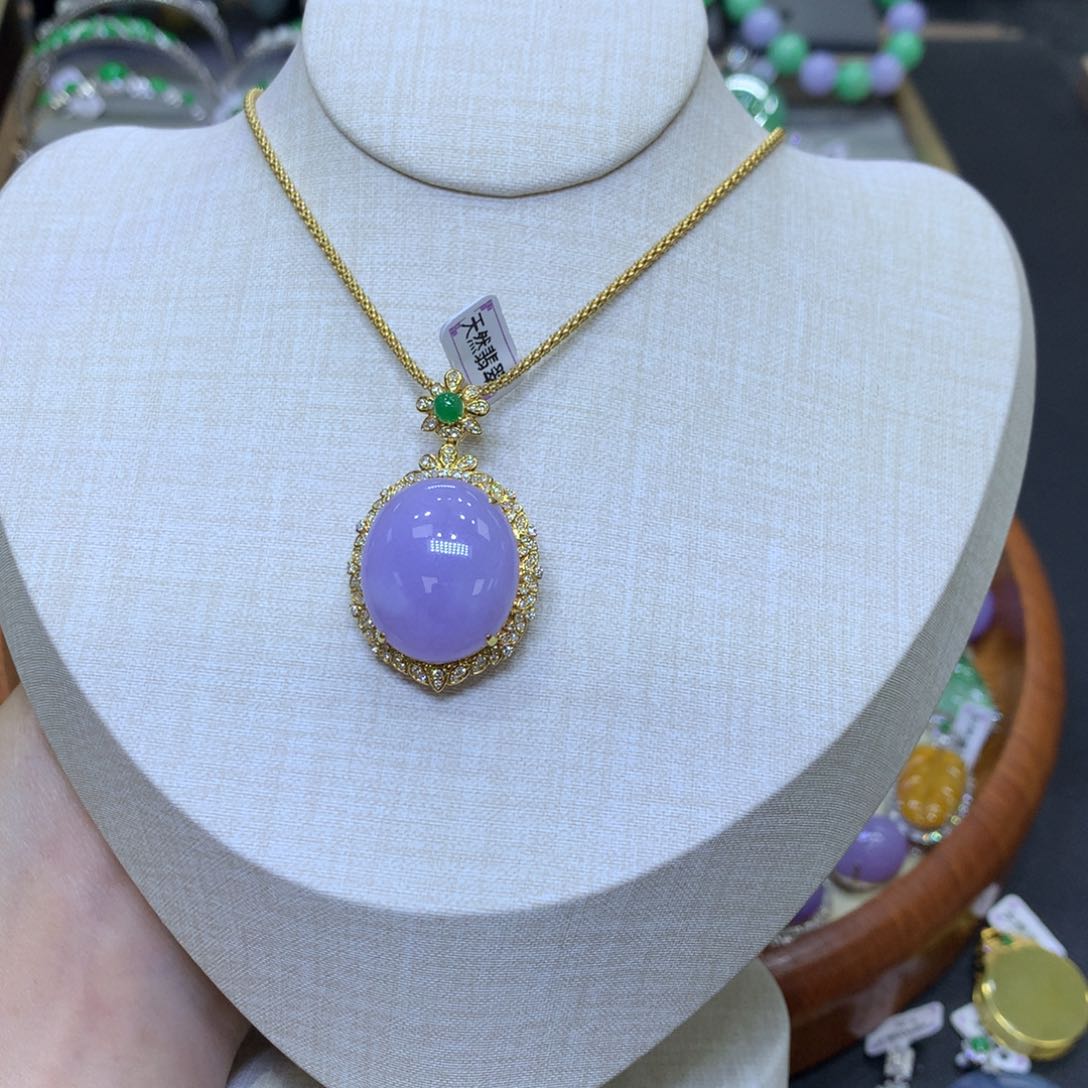 翡翠18K金镶嵌颈饰翡翠吊坠项链