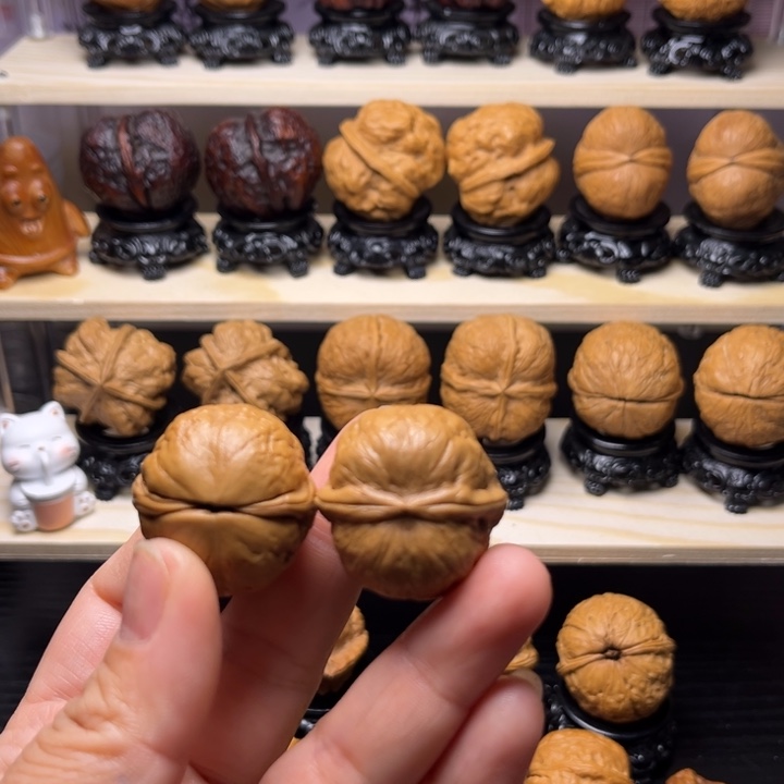 文玩核桃吊坠5w皮皮蛋