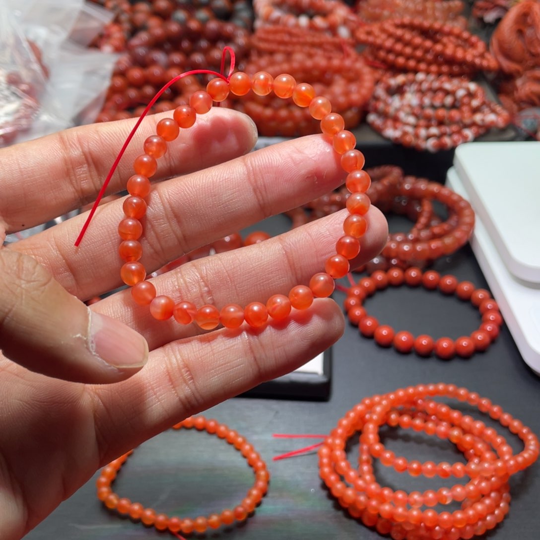 南红玛瑙手链未镶嵌