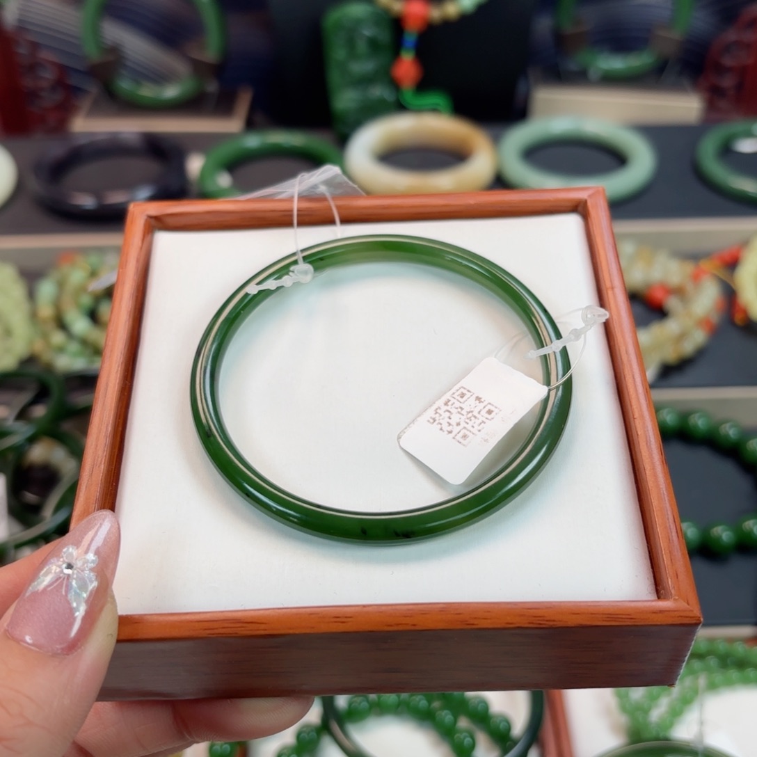 和田玉手镯59未镶嵌红**菜