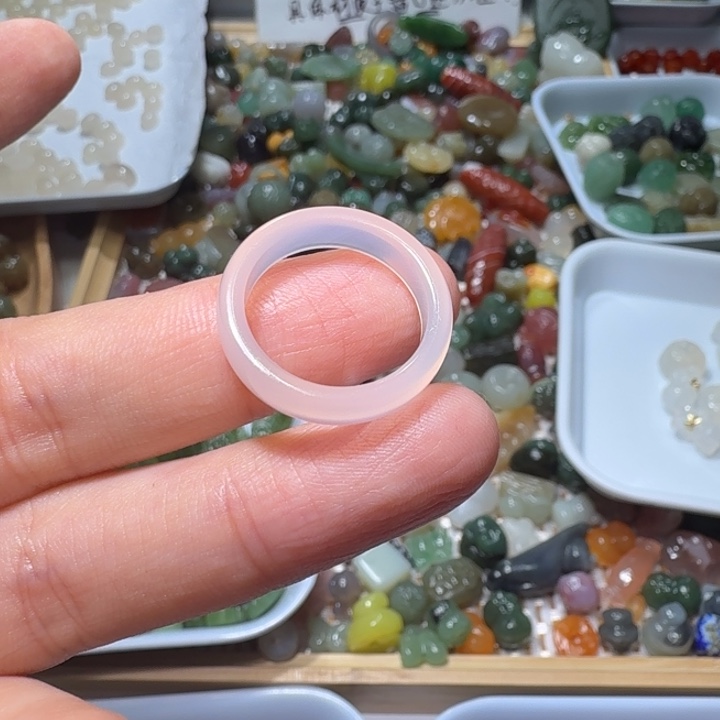 和田玉未镶嵌珠宝半成品
