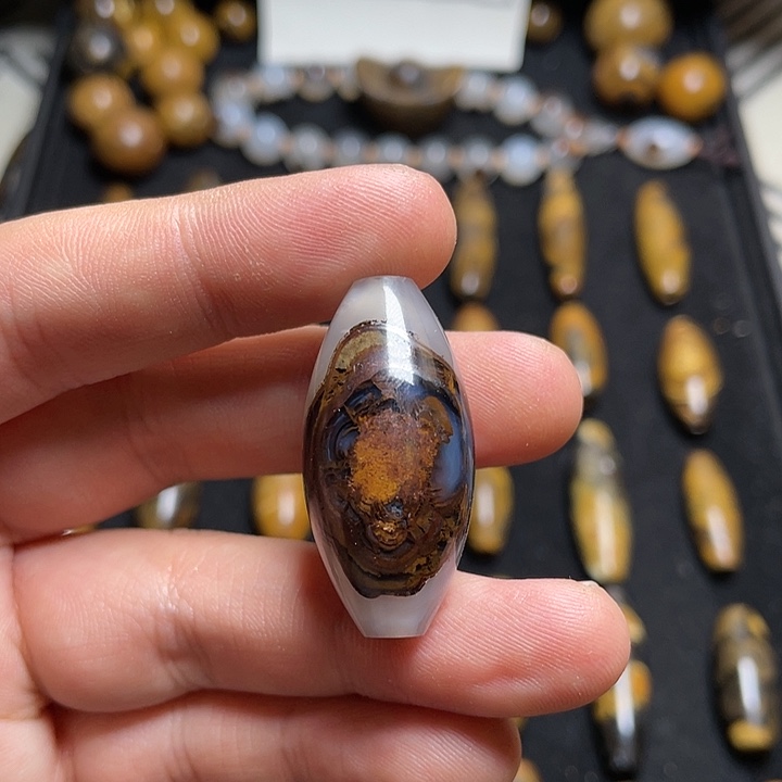 玛瑙/玉髓颈饰未镶嵌