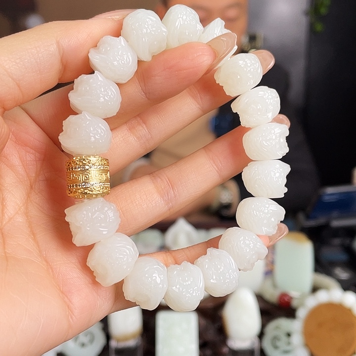 和田玉银S925镶嵌颈饰定制发货