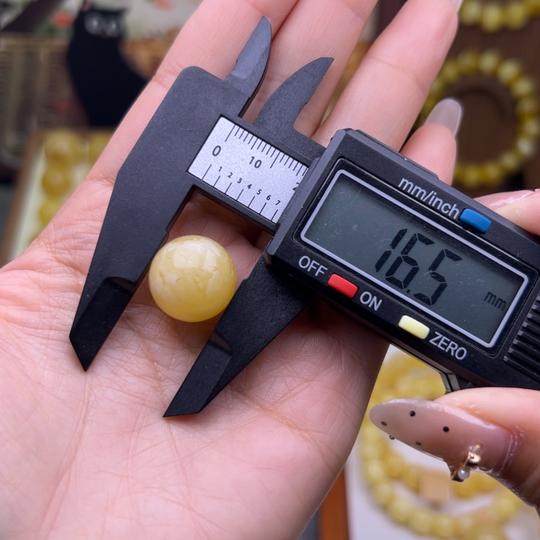 琥珀未镶嵌裸石俄白花