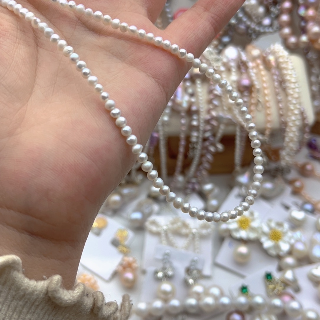 萧***桐淡水珍珠未镶嵌颈饰