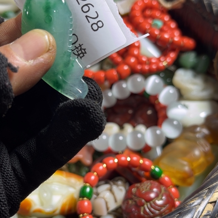 逍***生琉璃手工艺品2628