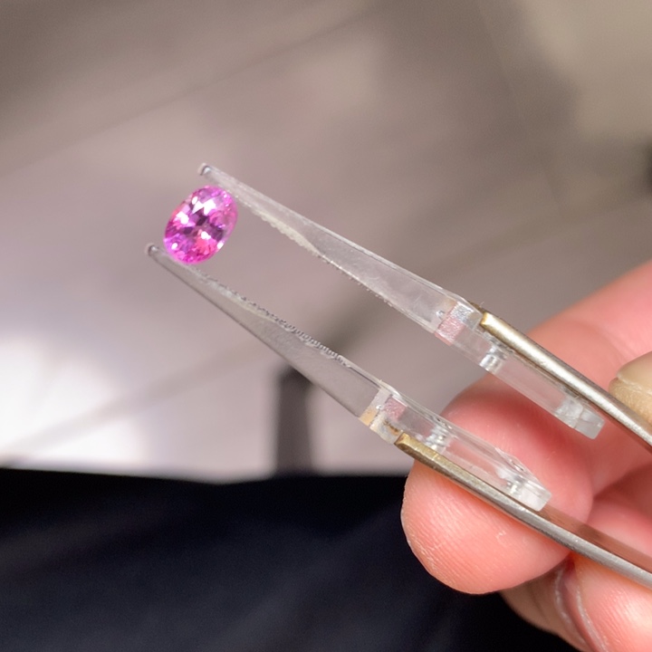 彩色蓝宝石裸石未镶嵌