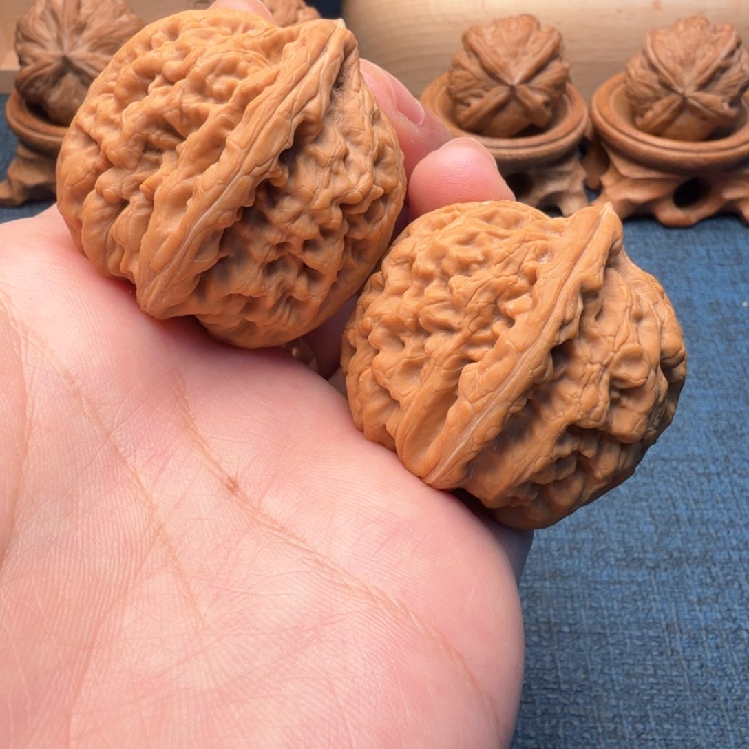 猴头核桃把件大***溜红锦鲤41尺寸2018