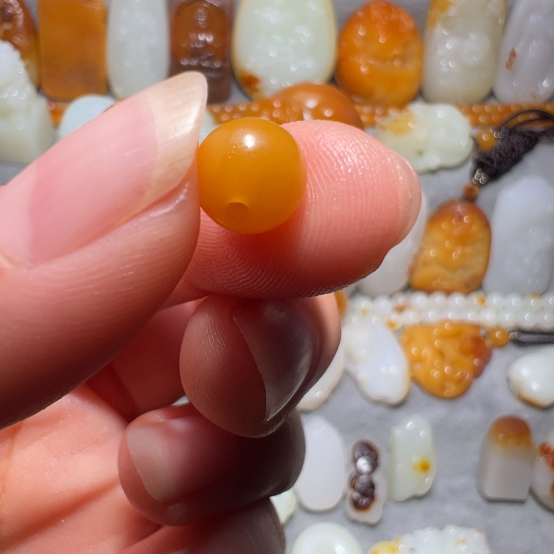 喵***喵和田玉未镶嵌挂件