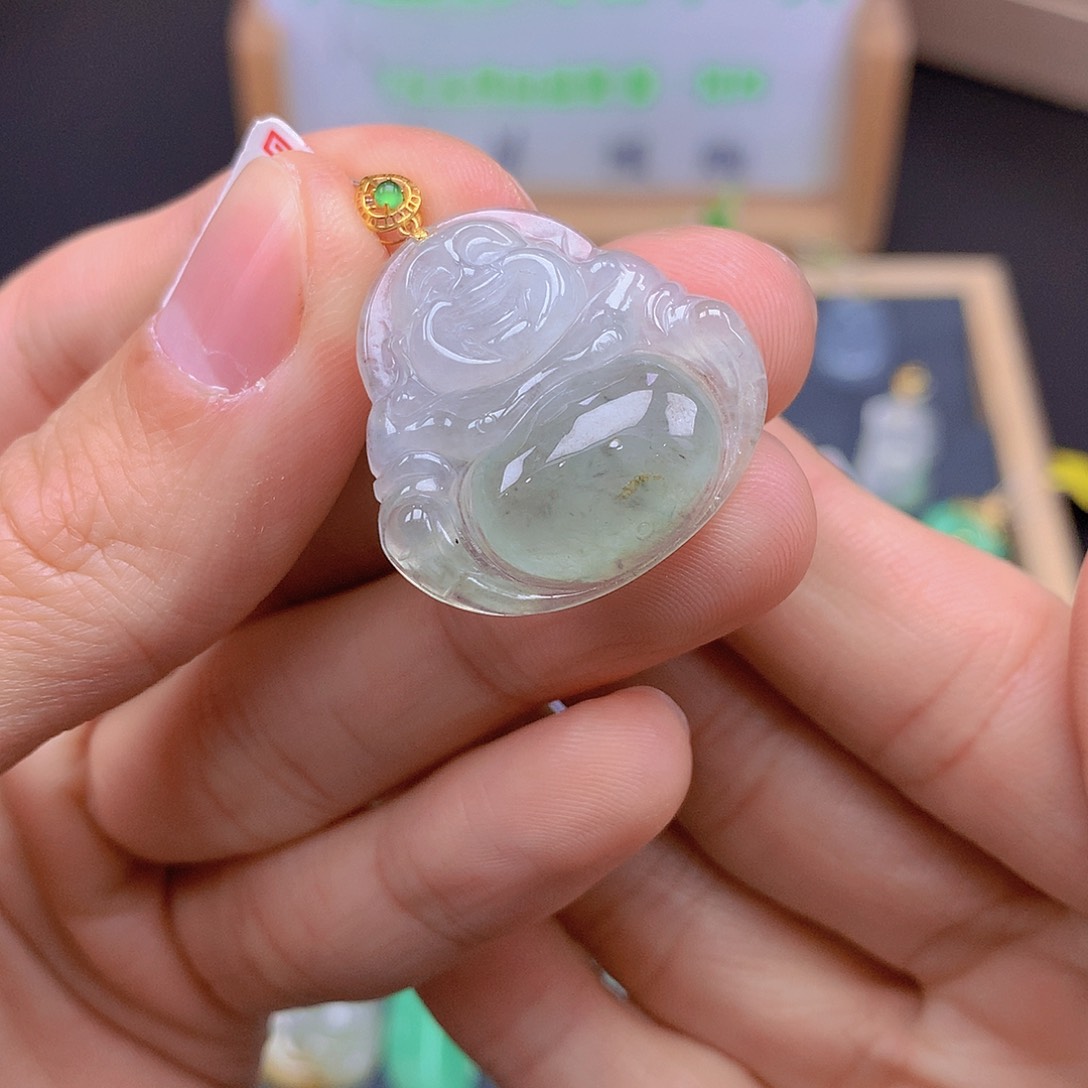 翡翠颈饰18K金镶嵌翡翠