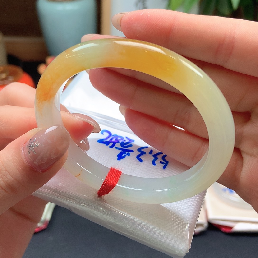 翡翠未镶嵌手镯焦糖黄一口糖贵妃14号