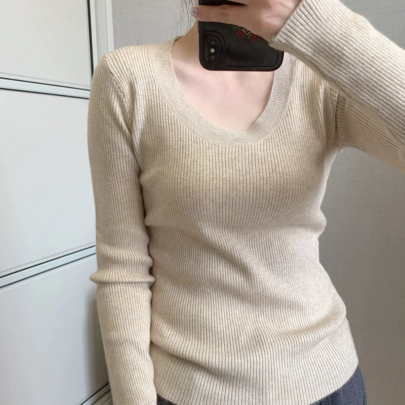 2025新款低圆领打底衫女开春高级感修身内搭毛衣U领别致绝美针织