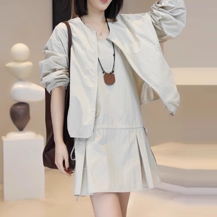 开春穿搭套装2025新款小个子运动休闲防晒夹克外套吊带裙两件套女