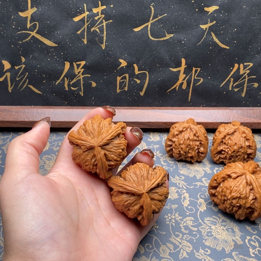 吊坠文玩核桃农**拳