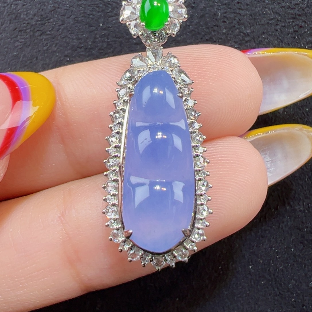 翡翠18K金镶嵌颈饰福豆