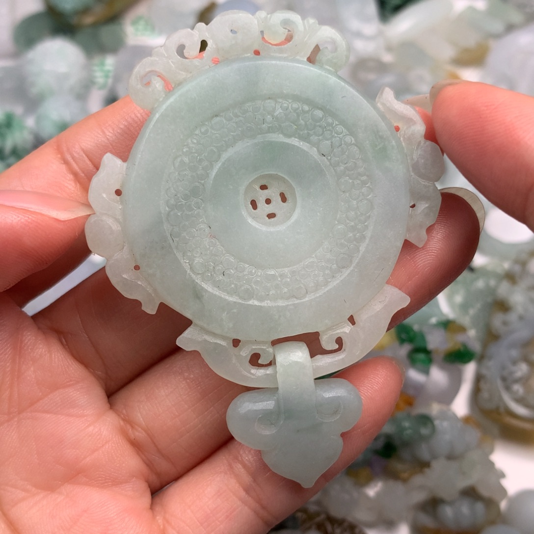 定制翡翠未镶嵌翡翠