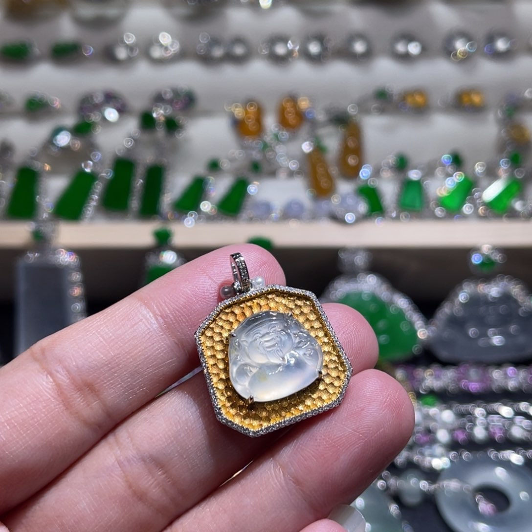 翡翠吊坠(不含链)18K金镶嵌