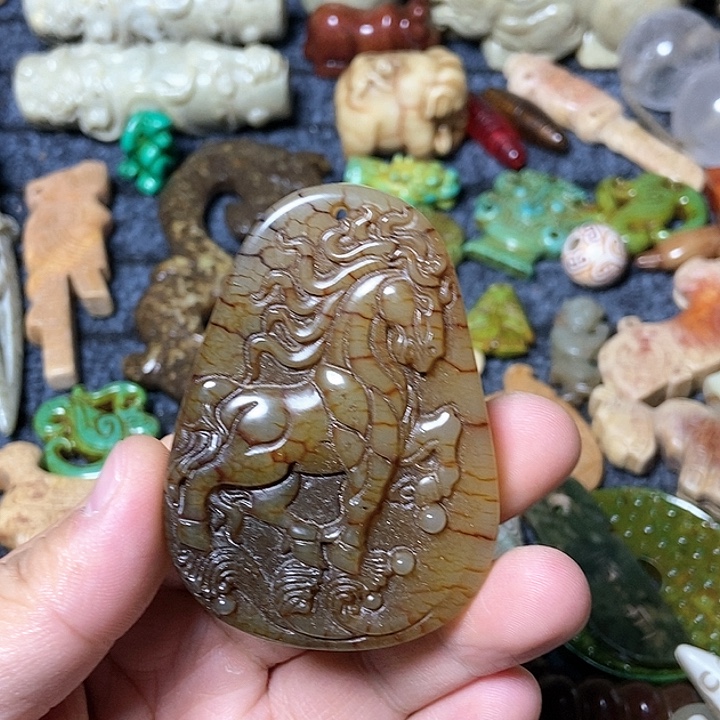 和田玉未镶嵌颈饰87