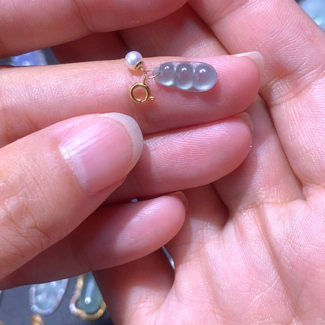 吊坠(不含链)18K金镶嵌翡翠