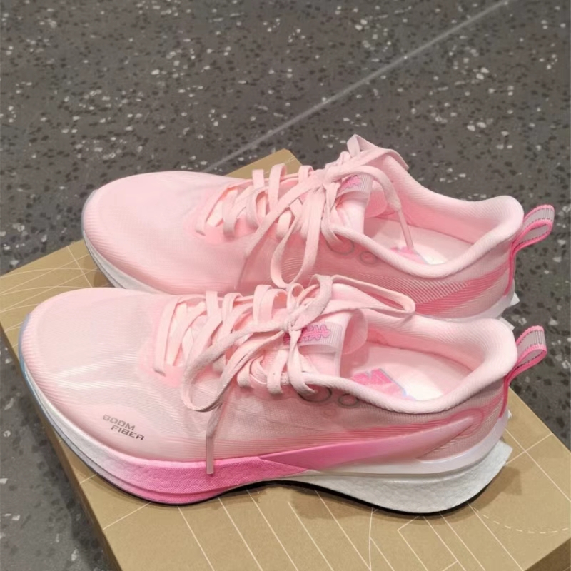 赤兔8PRO跑鞋学生大童竞速鞋超轻碳板跑步鞋儿童减震男女运动鞋