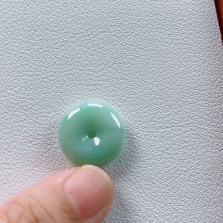 颈饰未镶嵌翡翠孤品
