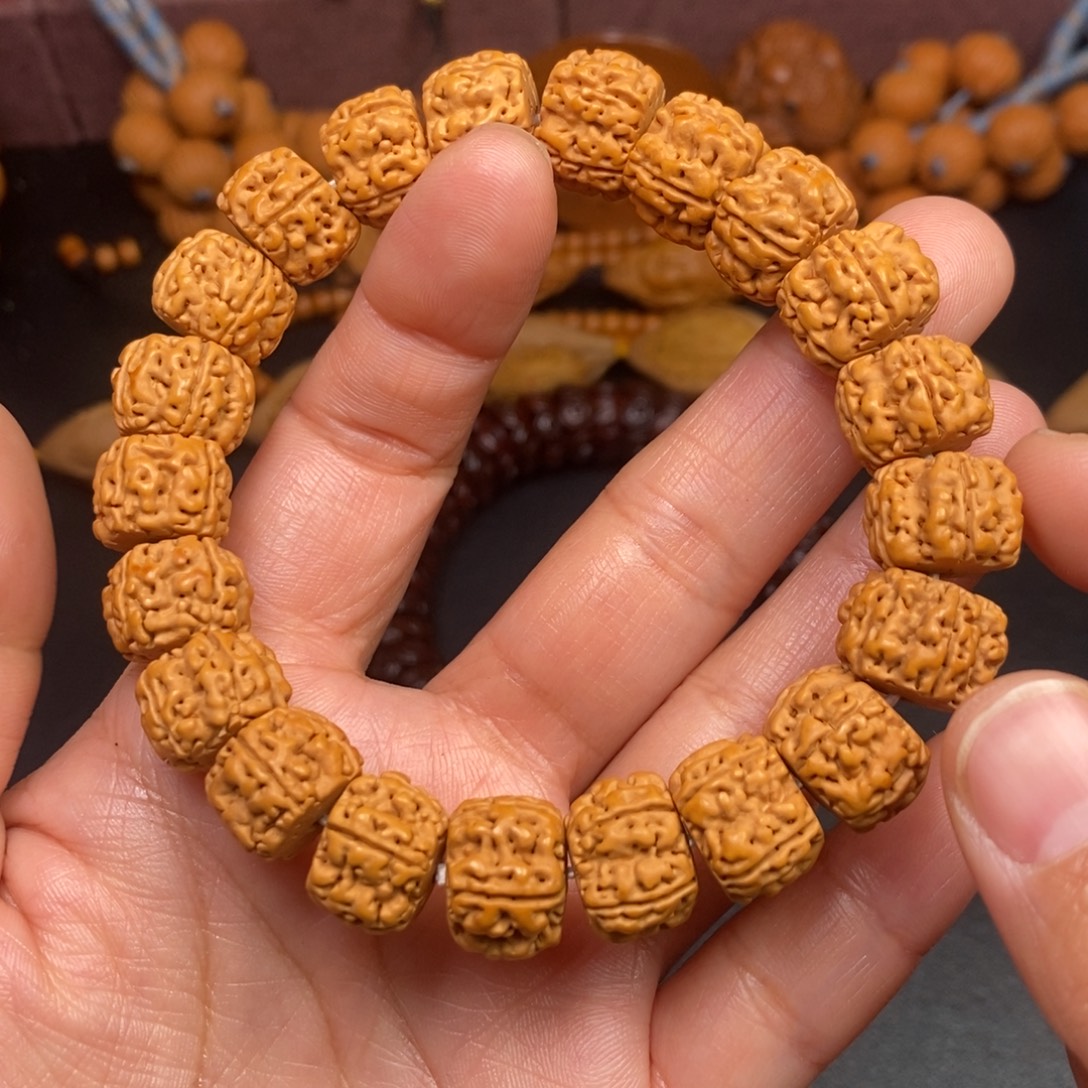 吊坠猴头核桃橄榄猴头