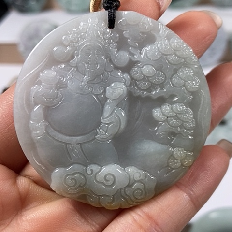 翡翠颈饰未镶嵌山水财神爷福利