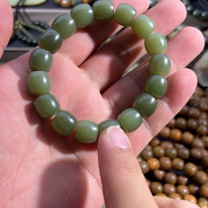 透闪石质玉手串未镶嵌泼***贵