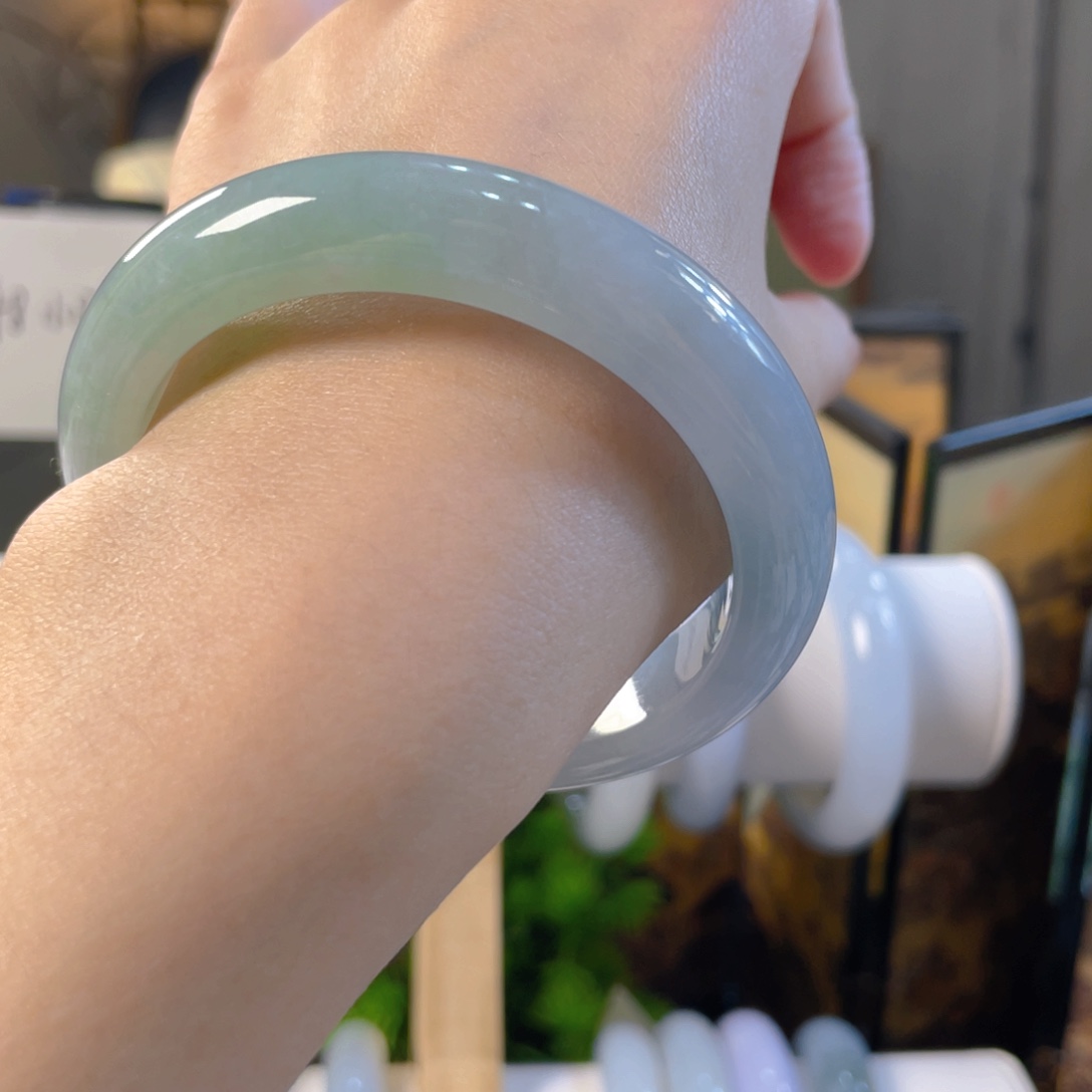 翡翠未镶嵌手镯缅甸翡翠6