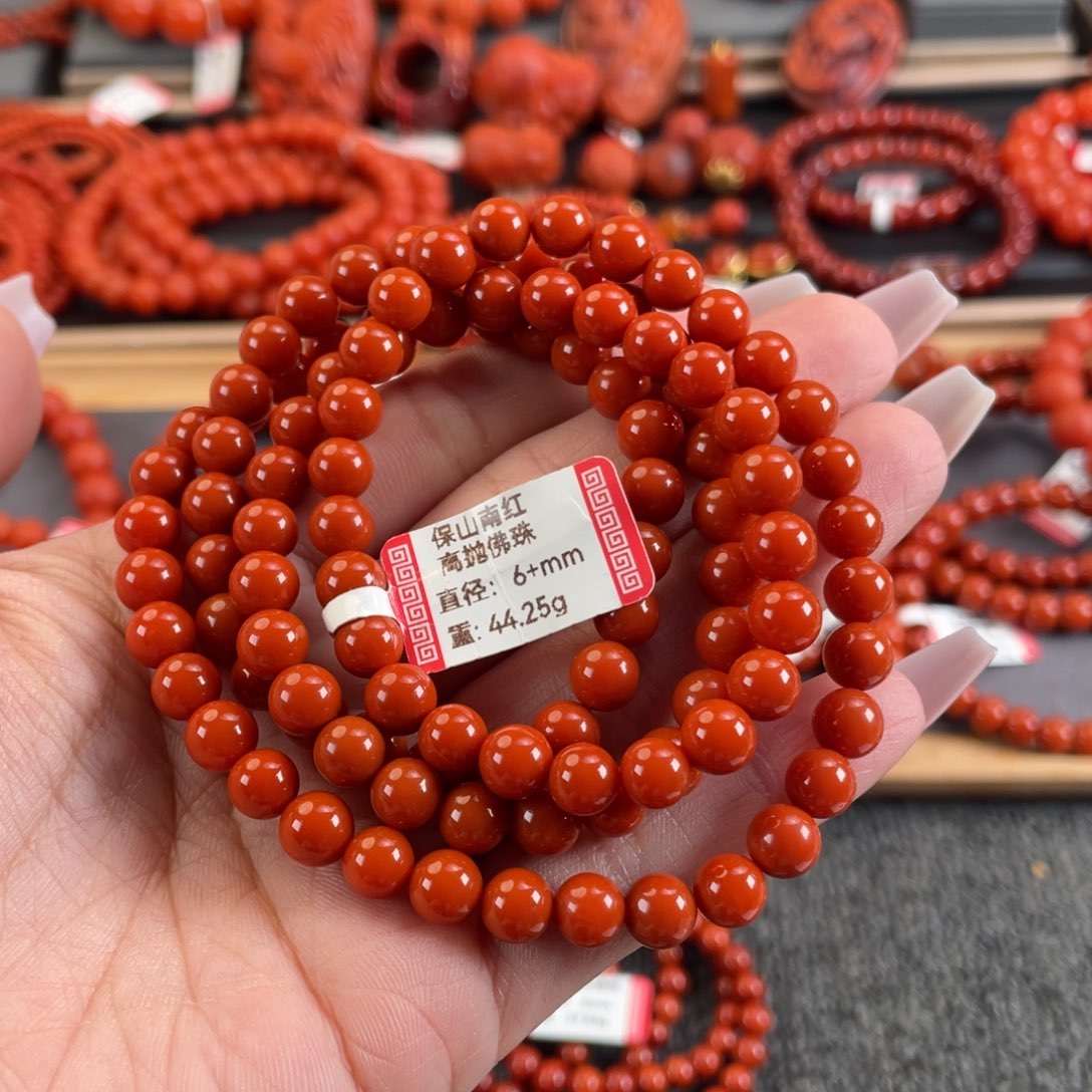 王***林南红玛瑙未镶嵌6➕保山南红高抛多圈