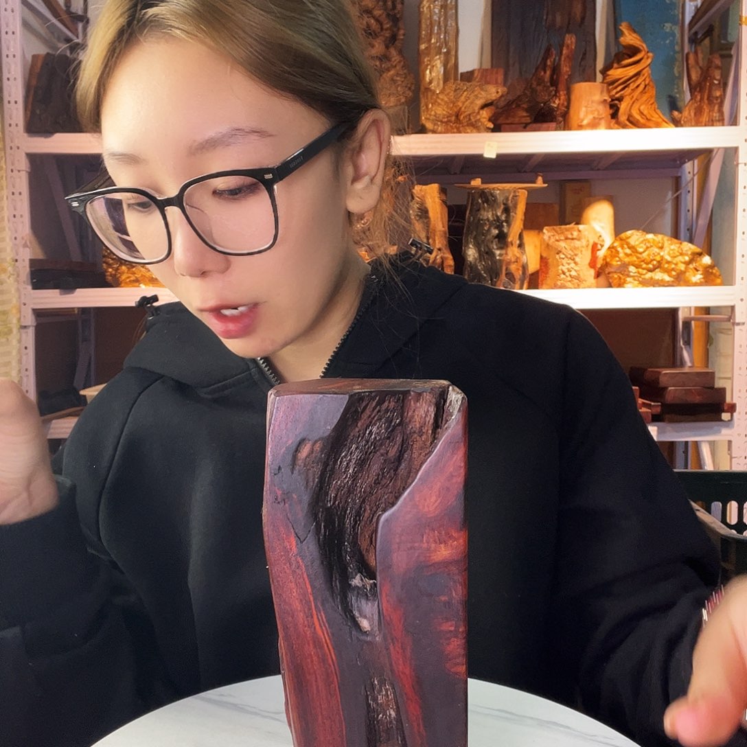 紫檀木类端景台扣*