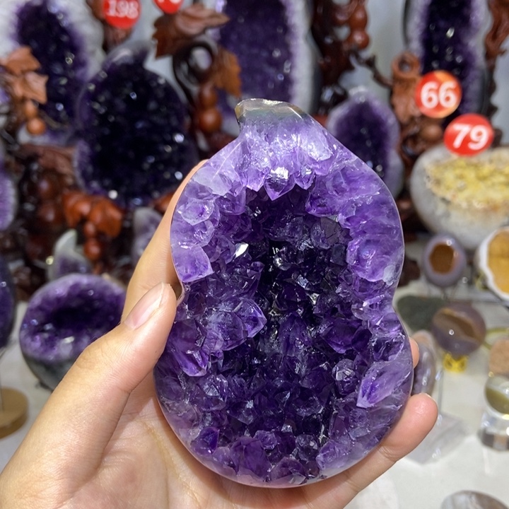 紫晶未镶嵌大型摆件（非配饰）