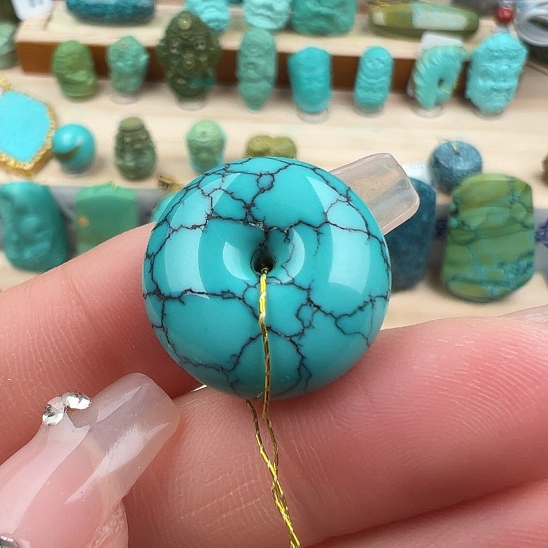 绿松石配饰未镶嵌