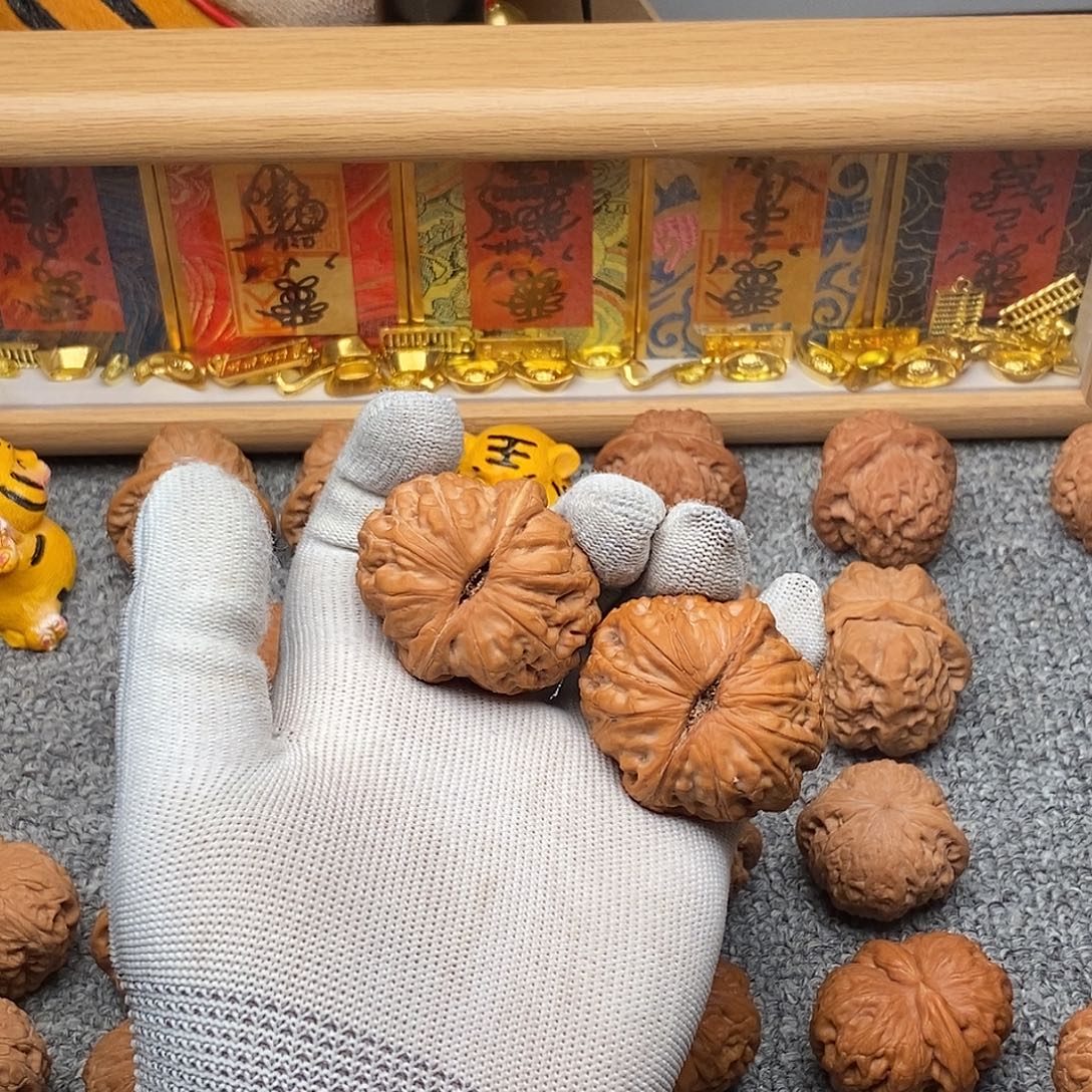 鲁***修吊坠文玩核桃全品