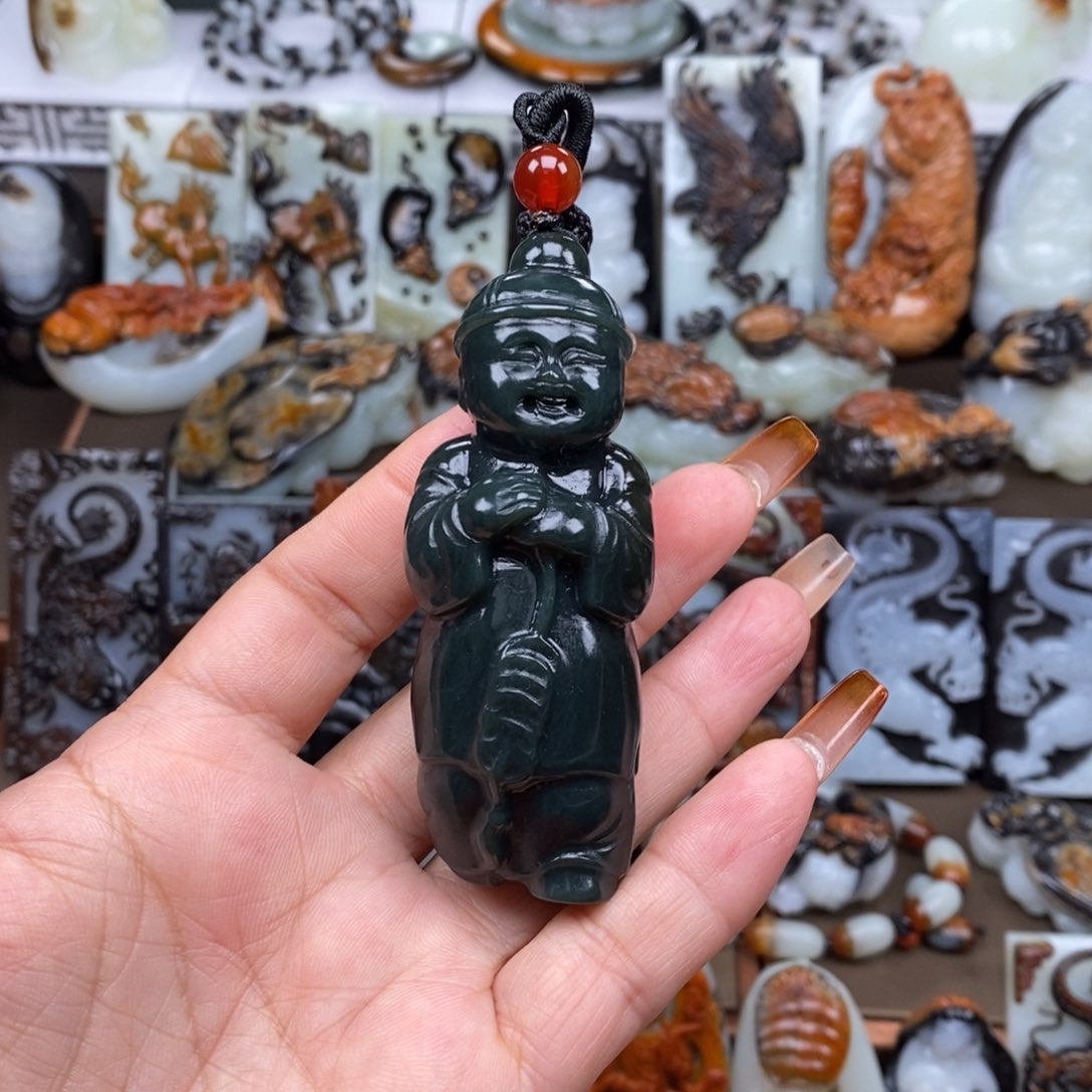 颈饰未镶嵌和田玉