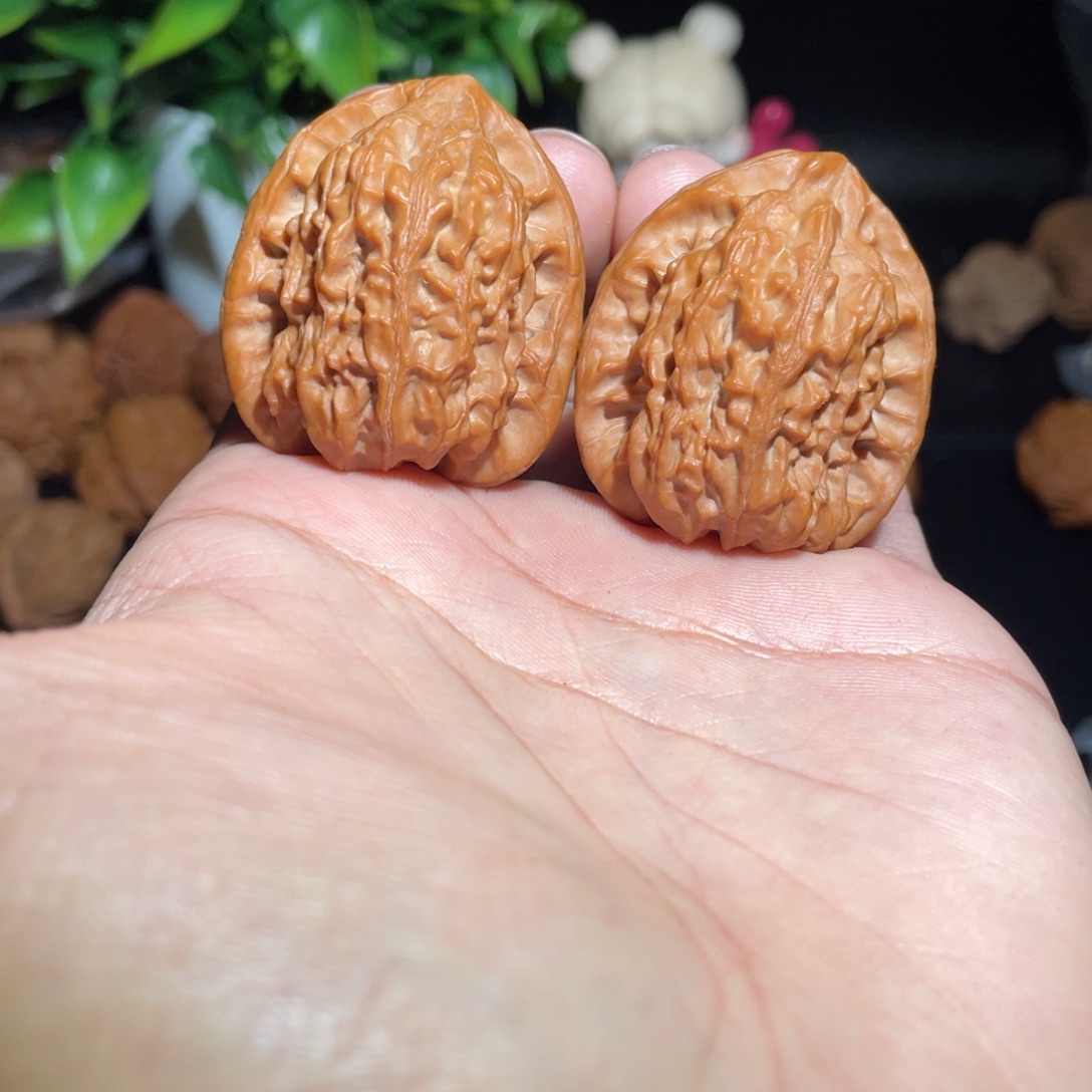 蹦***)文玩核桃吊坠37靠山王