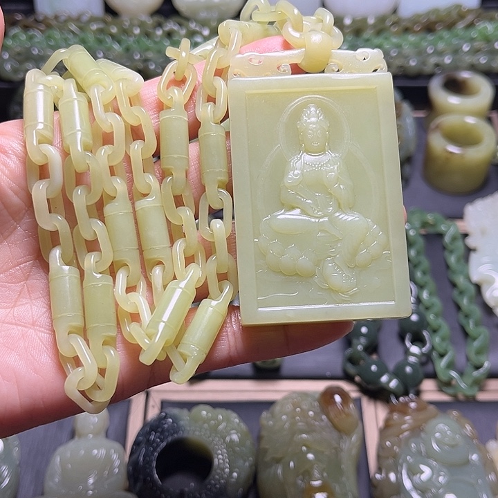 和田玉未镶嵌挂件