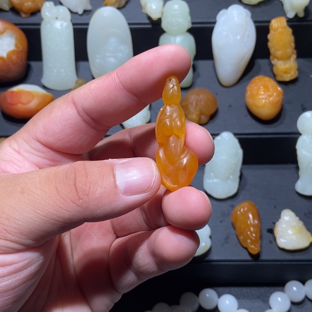 爱***澡颈饰未镶嵌和田玉