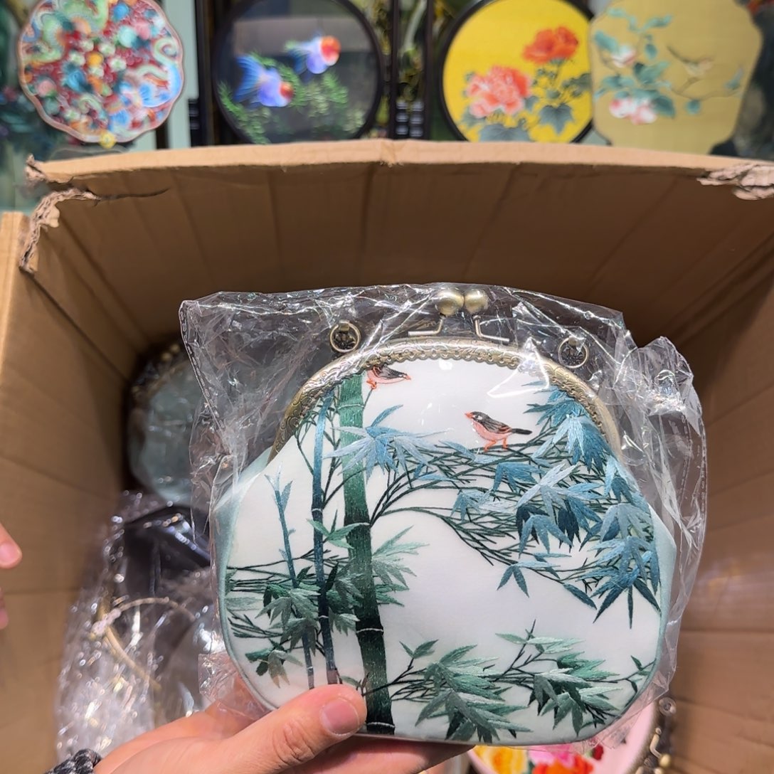 刺绣刺绣工艺精湛