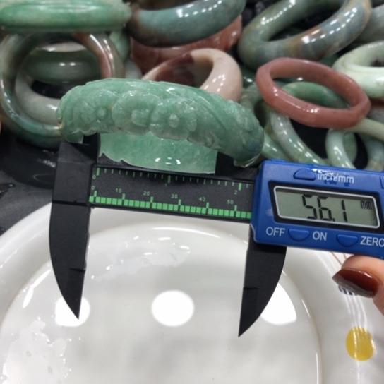 未镶嵌石英质玉珠宝半成品7