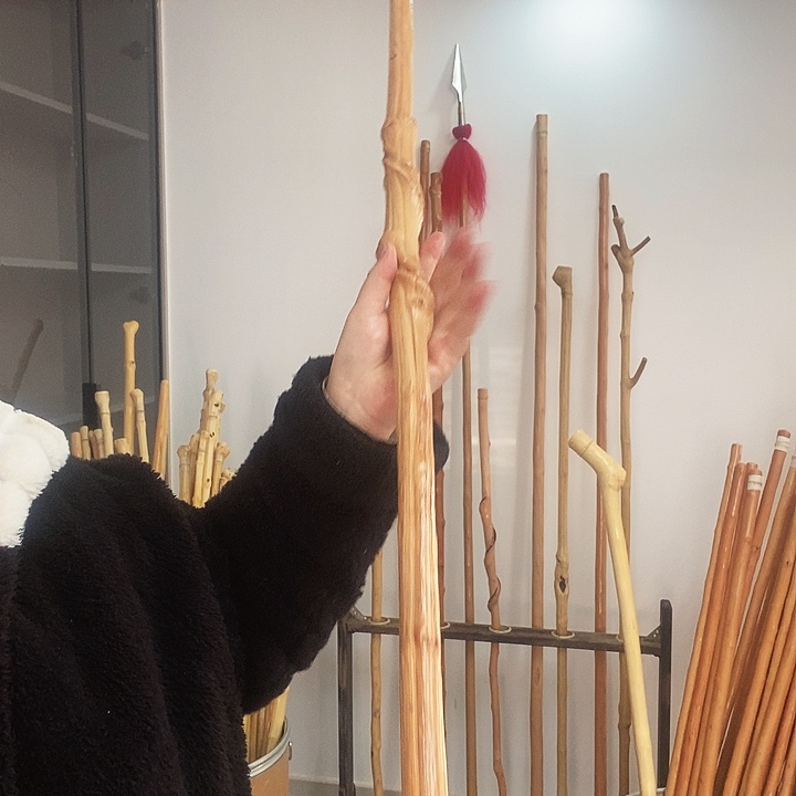 旅***者秦岭山脉的盘龙红六道