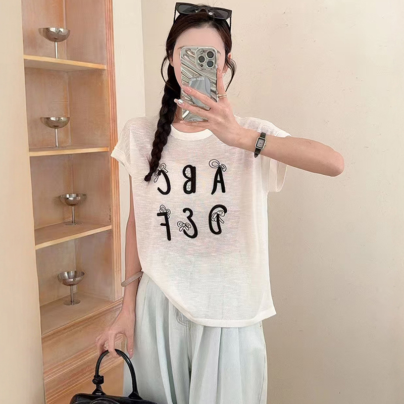 夏季薄款圆领冰丝针织短袖t恤女款2025新款爆款设计感白色上衣