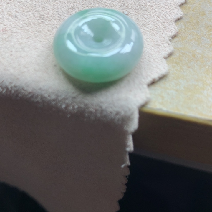 翡翠颈饰未镶嵌吊坠