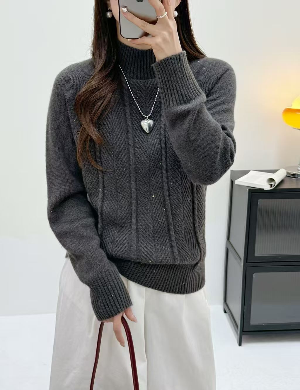 【彩钻 浣熊绒】2025秋冬气质百搭长袖条纹针织毛衣