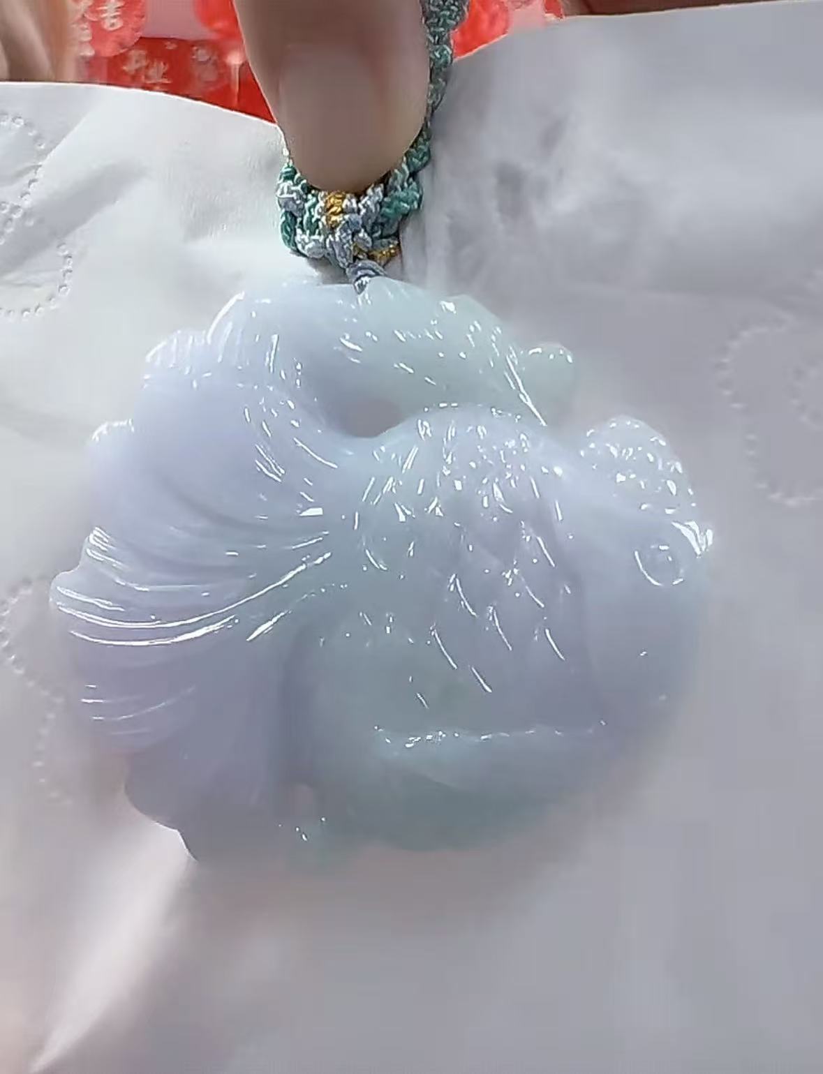 官方正品翡翠A货锦鲤牌（多样性发货一个）宽47-55高46-53厚11+送绳
