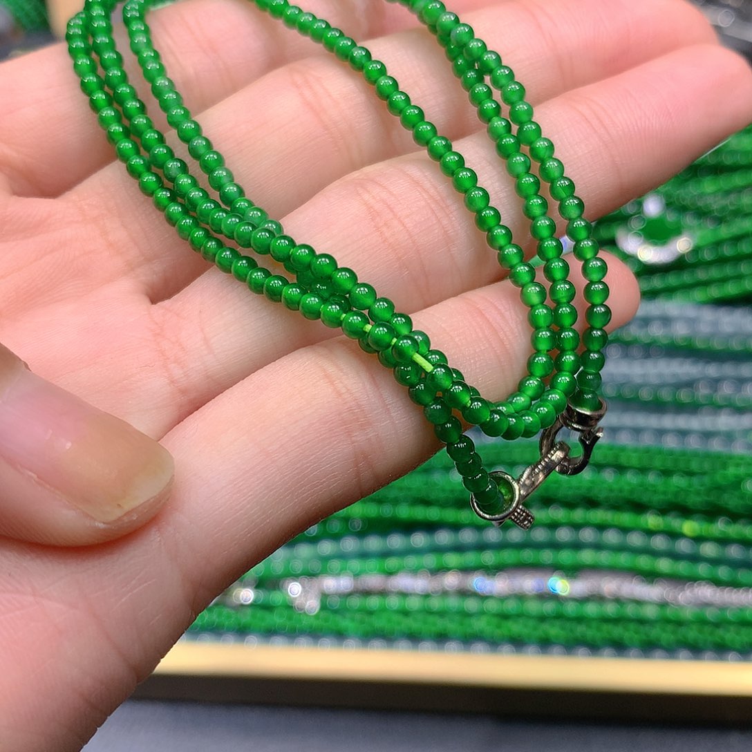 翡翠手串未镶嵌天然翡翠