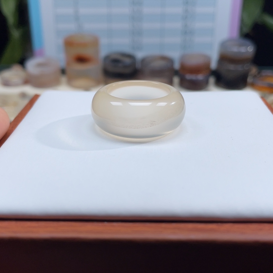 每***具玛瑙/玉髓未镶嵌戒指Z18.9港20