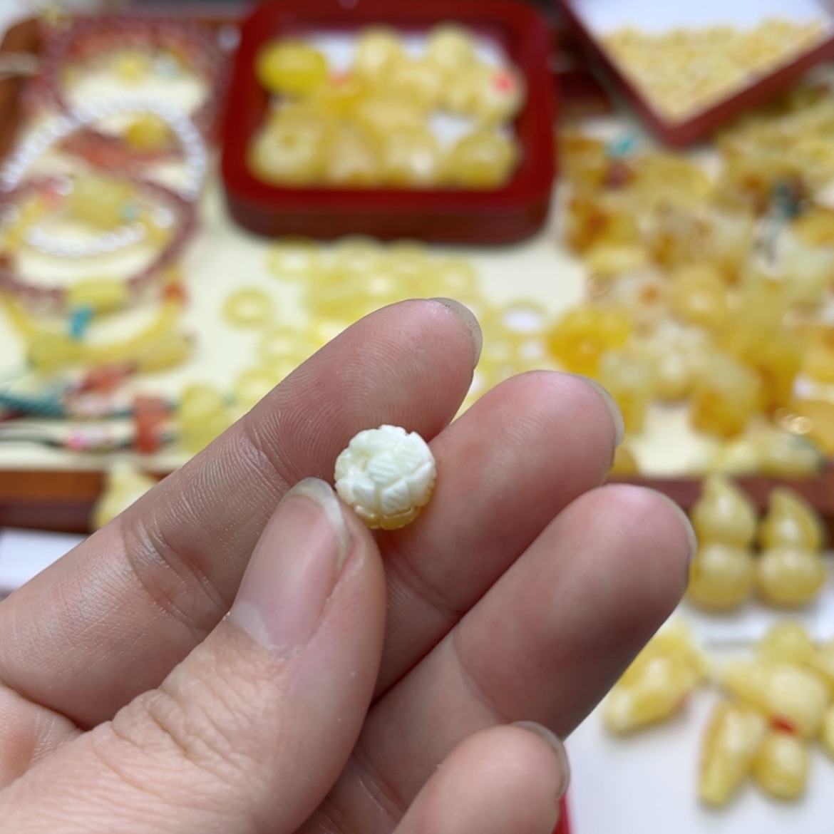 【闪购商品】蜜蜡裸石未镶嵌配饰