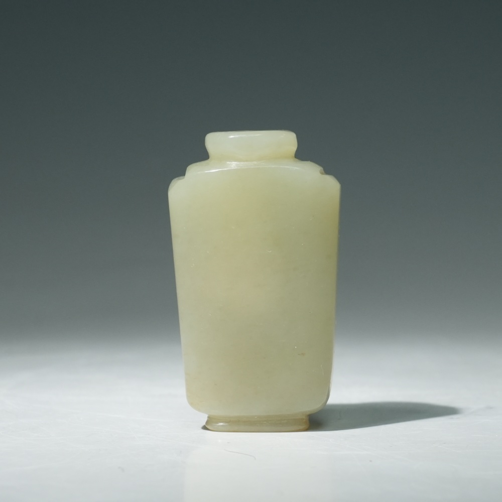 lot12224 民国 和田玉鼻烟壶